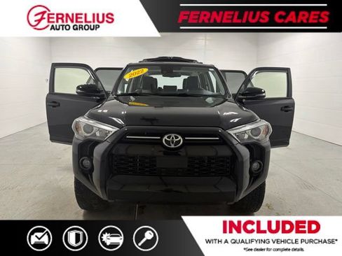 Used 2022 Toyota 4Runner SR5 Premium w/ Moonroof Package AWD/4WD image 11