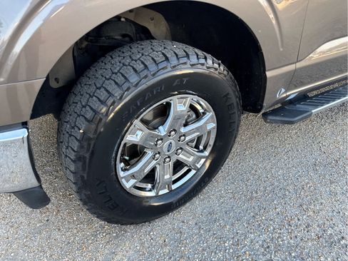 Used 2021 Ford F150 XLT w/ Equipment Group 302A High image 12