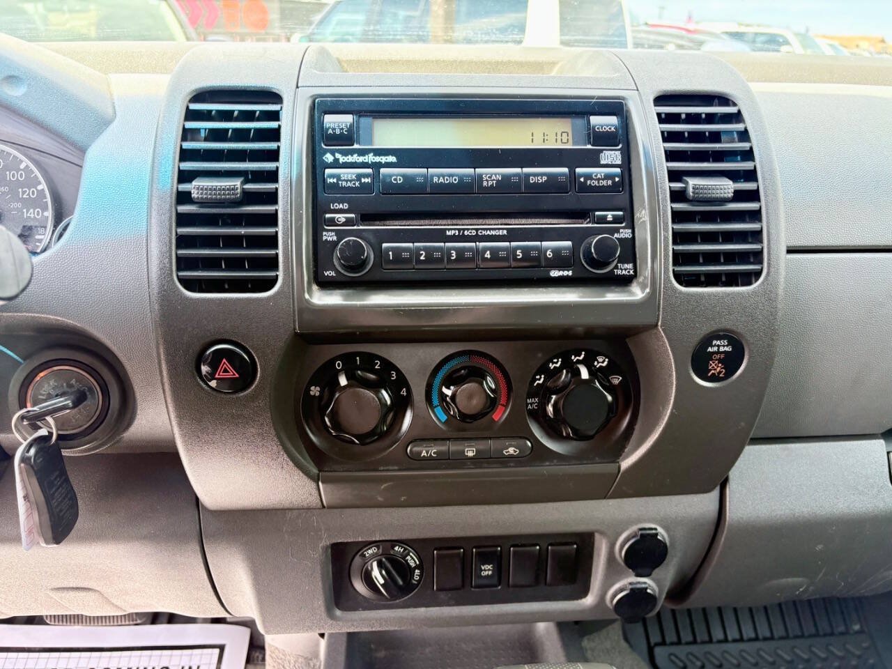 Used 2005 Nissan Xterra SE AWD/4WD image 14