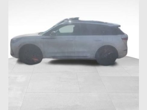 Used 2025 Lincoln Corsair Grand Touring w/ Equipment Group 302A image 1