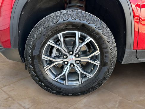 Used 2024 GMC Acadia AT4 w/ Luxury Package AWD/4WD image 31