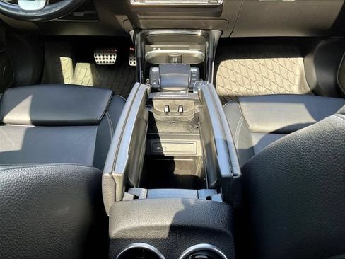 Certified 2021 Mercedes-Benz GLB 250 4MATIC image 18