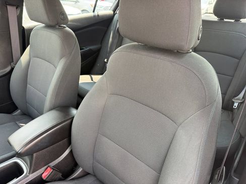 Used 2017 Chevrolet Cruze LT w/ Sun And Sound Package FWD image 13