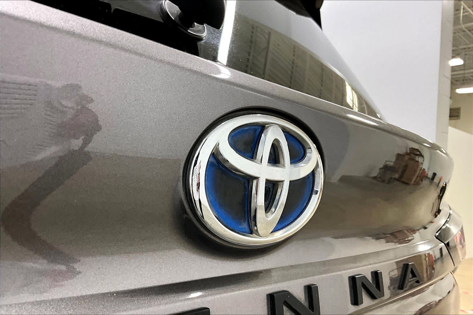 Used 2021 Toyota Sienna LE FWD image 30