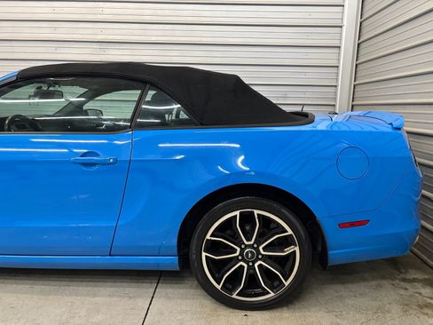 Used 2014 Ford Mustang GT Premium w/ Electronics Package RWD image 5