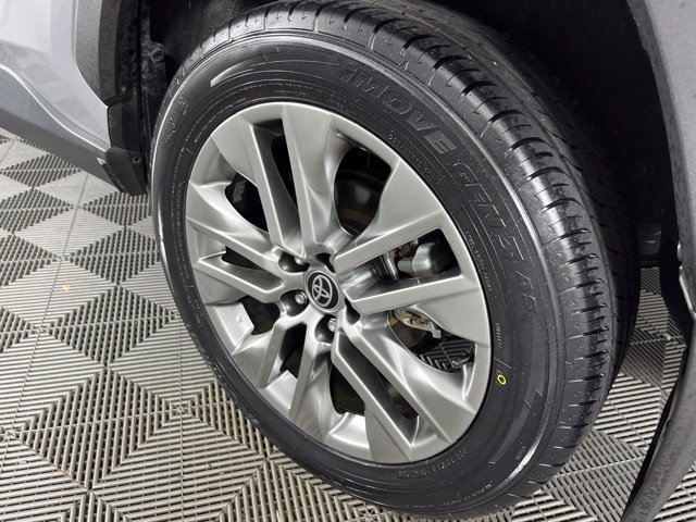 Used 2023 Toyota RAV4 XLE Premium FWD image 14