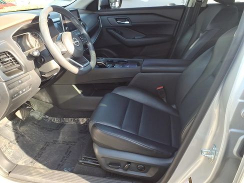 Certified 2023 Nissan Rogue SV w/ SV Premium B Package FWD image 22