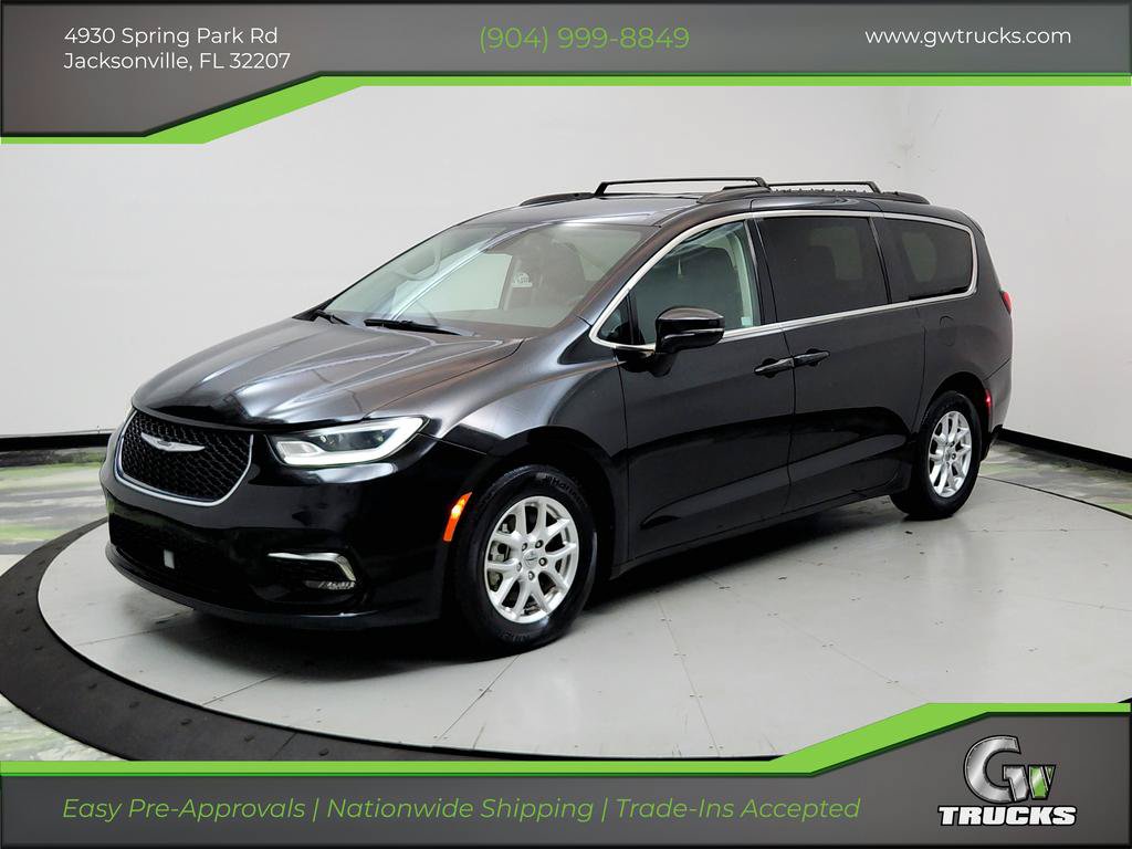 Used 2022 Chrysler Pacifica Touring-L FWD image 1