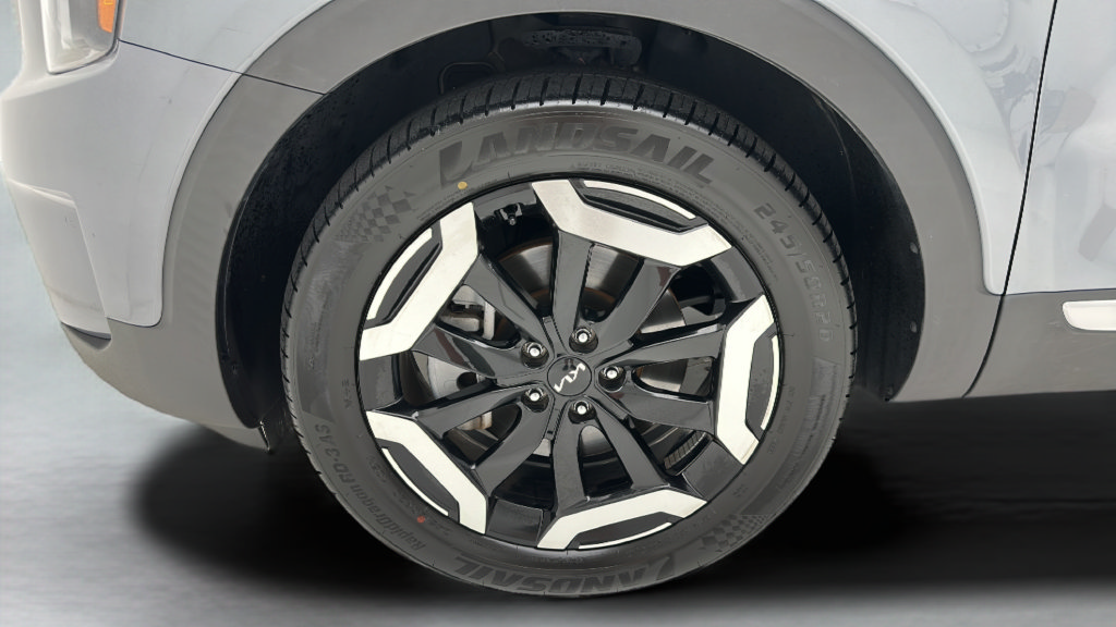 Used 2025 Kia Telluride S AWD/4WD image 9