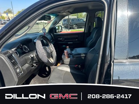 Used 2017 RAM 1500 Laramie AWD/4WD image 12
