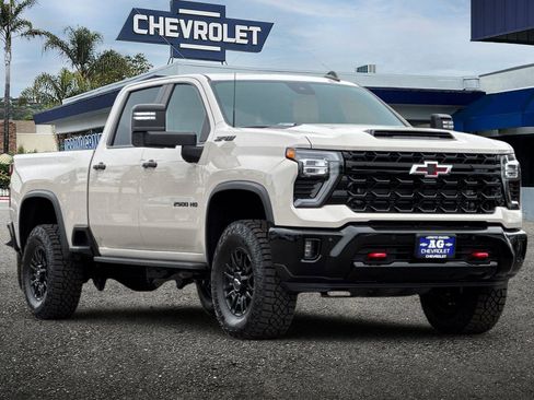 New 2026 Chevrolet Silverado 2500 ZR2 w/ LPO, Dark Essentials Package image 38