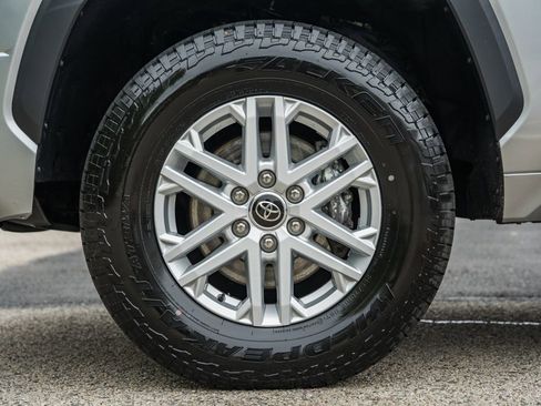 Used 2023 Toyota Tundra SR5 w/ SR5 Premium Package AWD/4WD image 19
