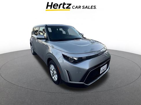 Used 2025 Kia Soul LX w/ LX Technology Package image 1