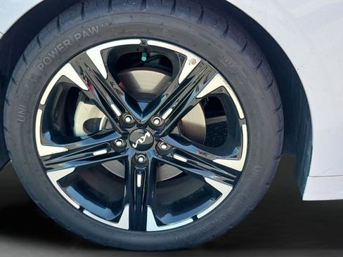 Used 2023 Kia K5 GT-Line image 3
