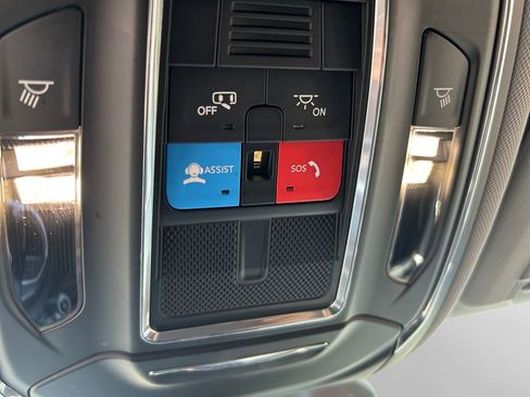 Used 2023 Jeep Grand Cherokee L Laredo AWD/4WD image 26