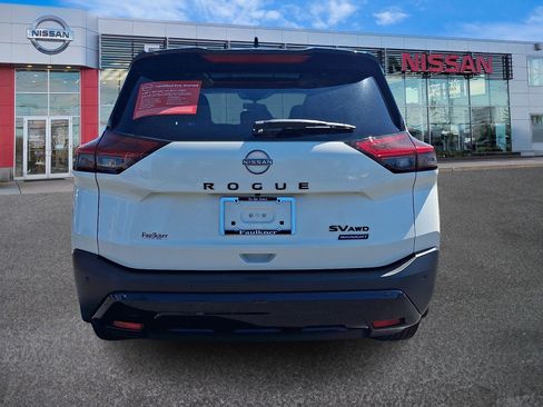 Certified 2023 Nissan Rogue SV w/ SV Premium B Package AWD/4WD image 5