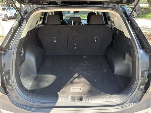 Used 2025 Kia Sportage LX FWD image 29
