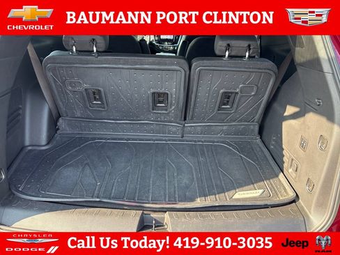Used 2023 Chevrolet Traverse High Country AWD/4WD image 25