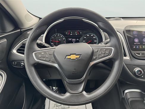 Used 2022 Chevrolet Malibu LT image 19
