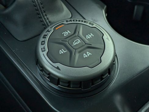 New 2025 Ford Bronco Badlands image 53