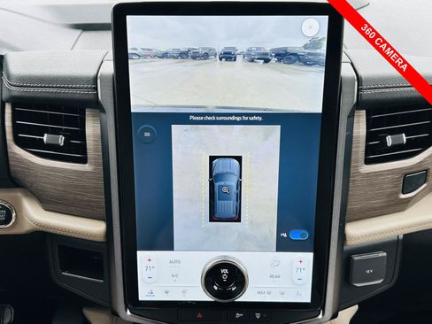 Used 2022 Ford Expedition Max Limited AWD/4WD image 14