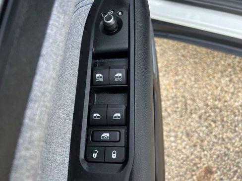 Used 2022 Jeep Compass Latitude image 25