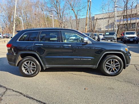 Used 2020 Jeep Grand Cherokee Limited AWD/4WD image 8