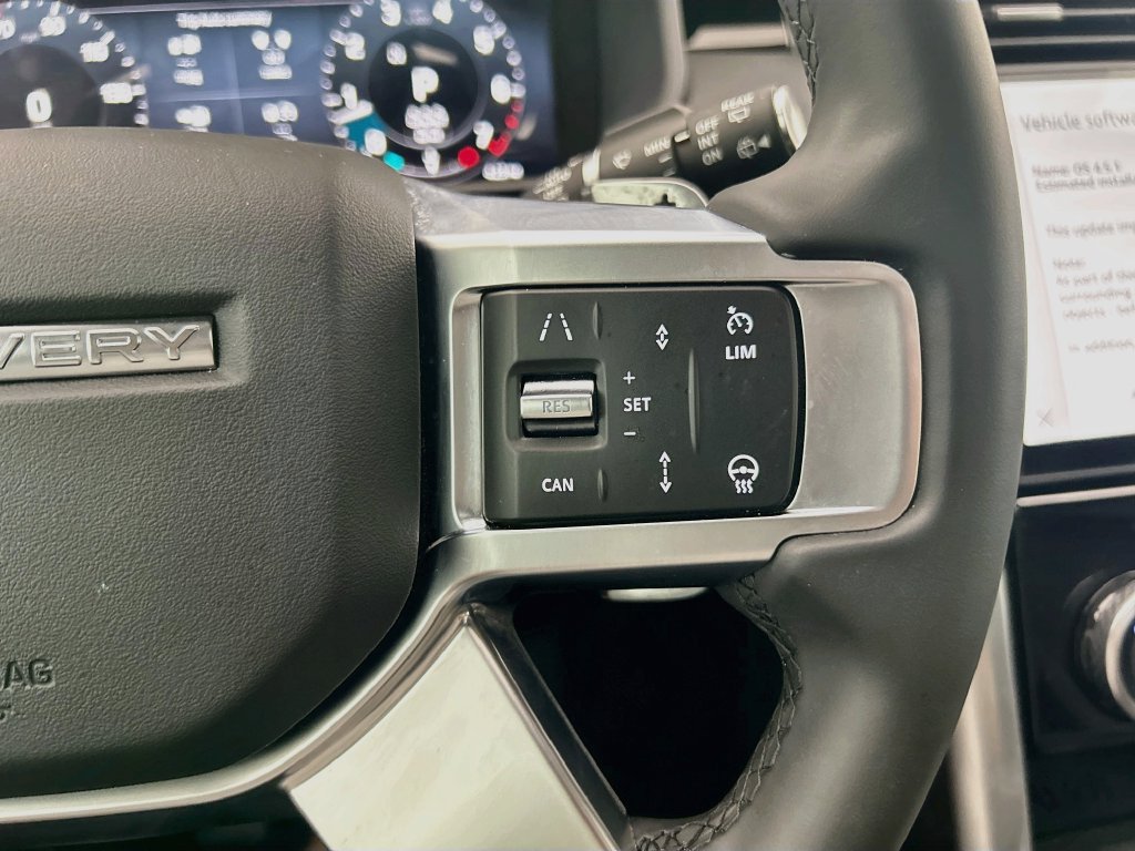 Certified 2025 Land Rover Discovery S AWD/4WD image 12