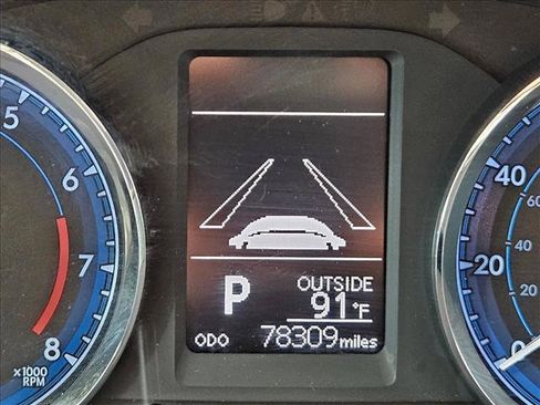 Used 2017 Toyota Corolla LE FWD image 12