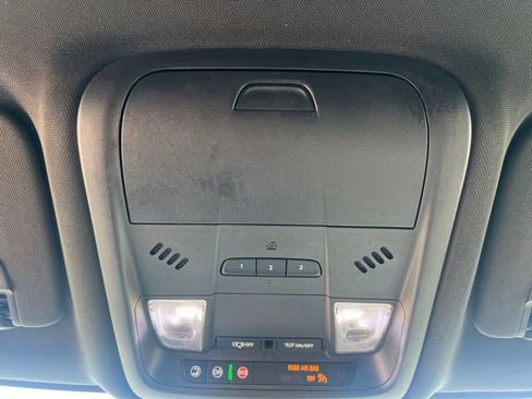 Used 2021 Chevrolet Blazer RS w/ LPO, Floor Liner Package FWD image 32