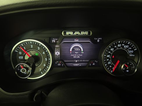 Used 2025 RAM 1500 Big Horn AWD/4WD image 18