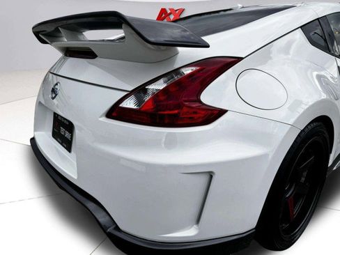 Used 2014 Nissan 370Z NISMO w/ Bose Package image 17
