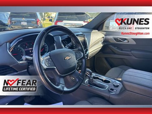 Used 2023 Chevrolet Traverse LT w/ LPO, Floor Liner Package image 23