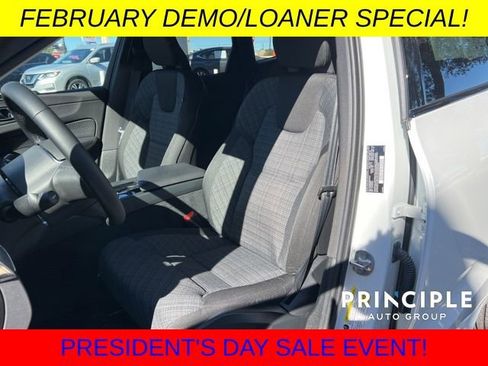 New 2025 Volvo XC60 T8 Core w/ Protection Package Premier image 24