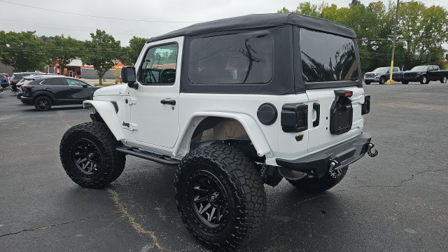 Used 2025 Jeep Wrangler Sport AWD/4WD image 33
