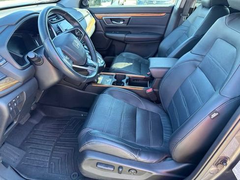 Used 2020 Honda CR-V Touring image 3