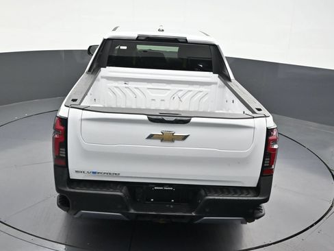 Used 2025 Chevrolet Silverado EV LT AWD/4WD image 19