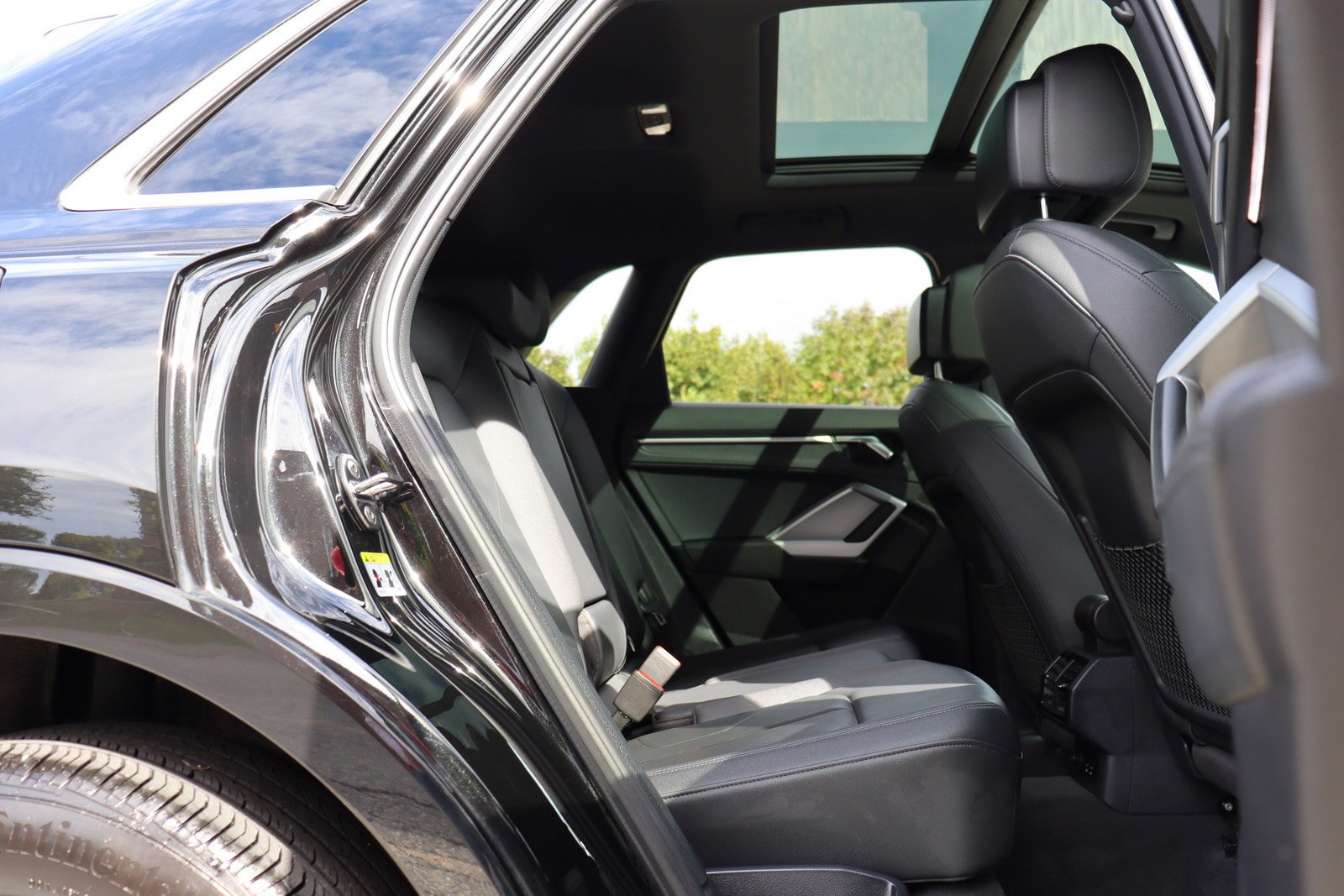 Used 2021 Audi Q3 2.0T Premium w/ Convenience Package AWD/4WD image 18