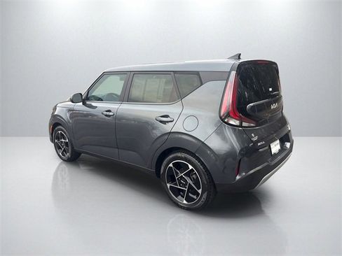 Certified 2024 Kia Soul EX image 5