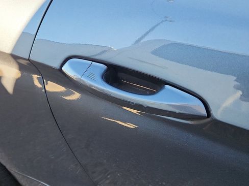 Used 2018 Ford Mustang Premium image 6