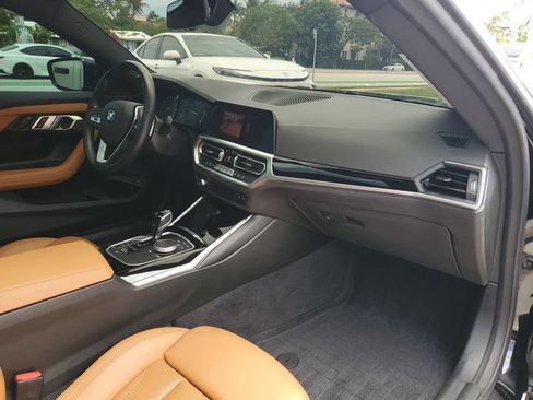Used 2022 BMW 230i Coupe w/ Convenience Package RWD image 14