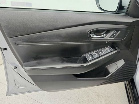 Used 2023 Honda Accord Touring image 11