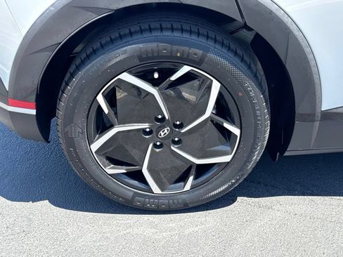 Used 2024 Hyundai Ioniq 5 SE RWD image 14