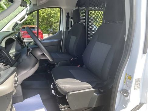 Used 2025 Ford Transit 250 Low Roof w/ Exterior Upgrade Package RWD image 17