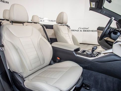 Used 2021 BMW 430i Convertible w/ M Sport Package image 41