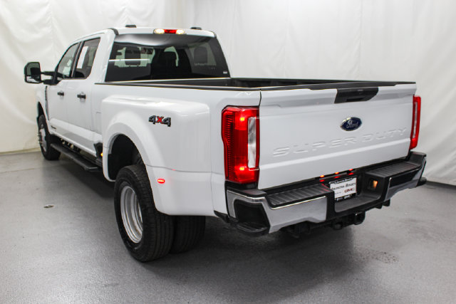 Certified 2026 Ford F350 XLT AWD/4WD image 5