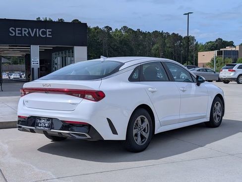 Used 2024 Kia K5 LXS FWD image 3