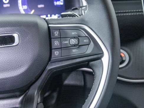 New 2025 Jeep Grand Cherokee Laredo X image 31