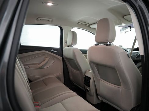 Used 2018 Ford Escape SE image 37