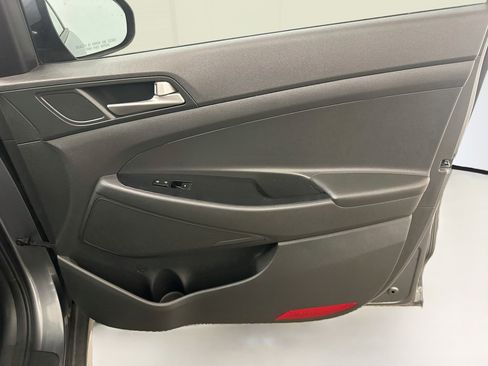 Used 2018 Hyundai Tucson SEL w/ Cargo Package AWD/4WD image 32